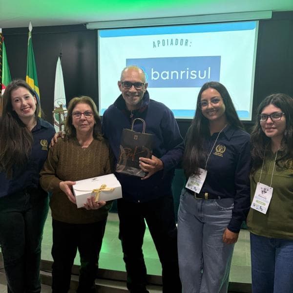 Simpósio na Urcamp debate futuro da pecuária e gestão rural em Bagé