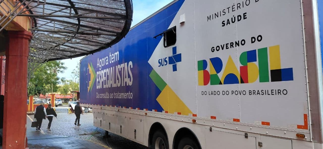 Carreta de saúde da mulher inicia atendimentos especializados em Bagé